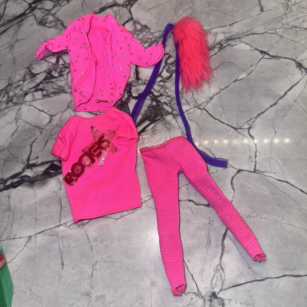 1985 Barbie & The Rockers Doll 1140 CLOTHES FUR HEADBAND T-SHIRT LEGGING Set
